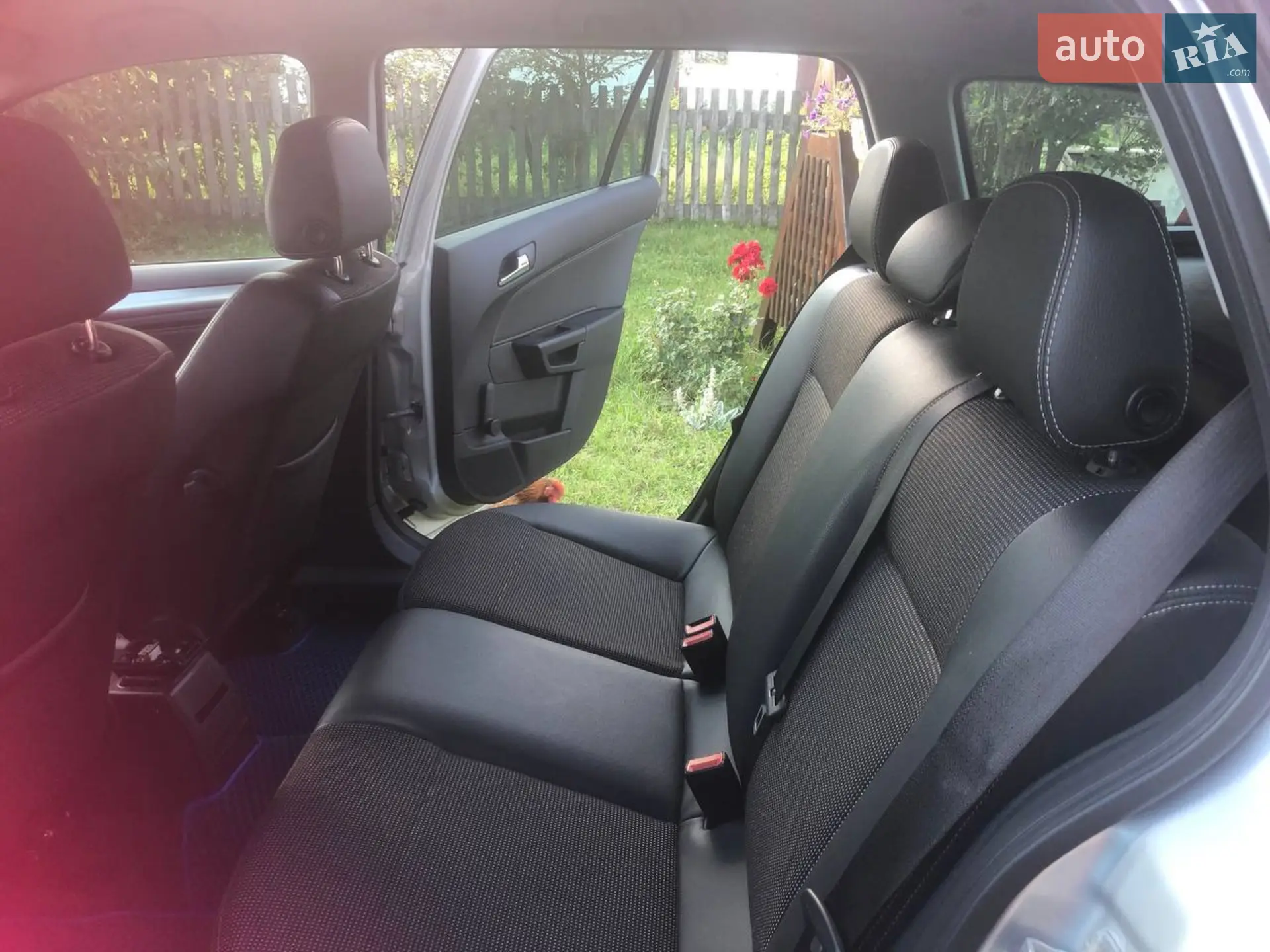 2010 Opel Astra - мініатюра 6