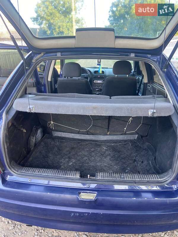 Хэтчбек Opel Astra 2004 в Бершади