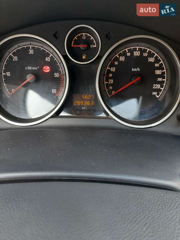 Универсал Opel Astra 2004 в Киеве