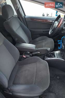 Универсал Opel Astra 2004 в Киеве