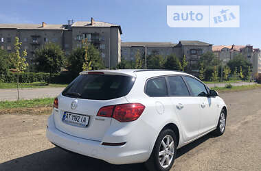 Универсал Opel Astra 2012 в 