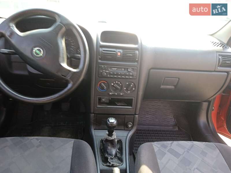 Універсал Opel Astra 1998 в Житомирі