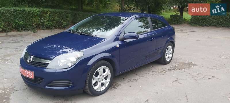 Купе Opel Astra 2008 в Тернополі