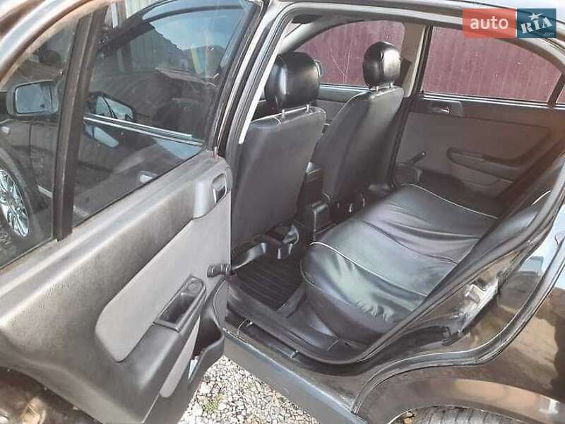 Седан Opel Astra 2006 в Чорткове