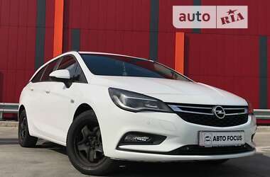 Универсал Opel Astra 2016 в Киеве