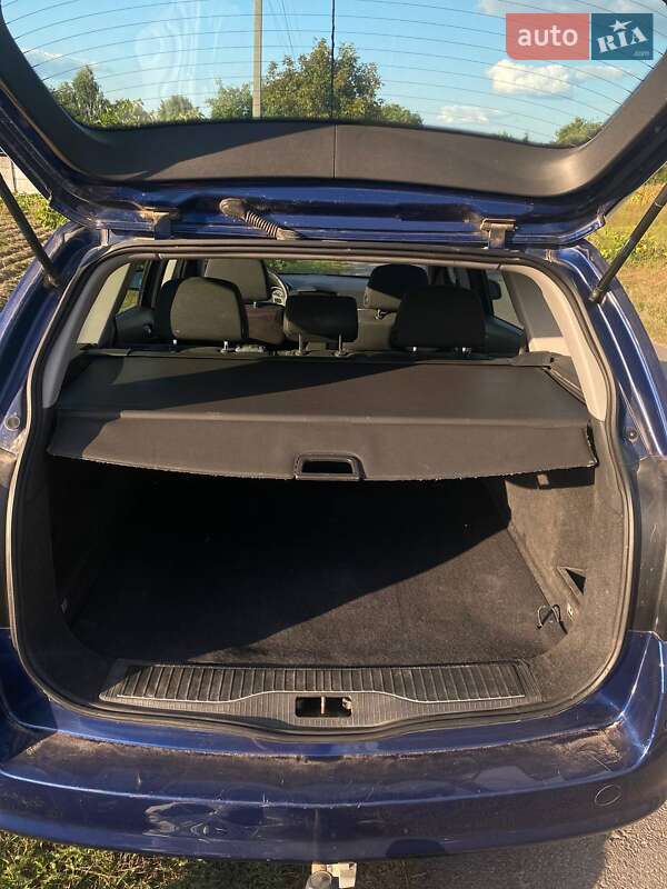 Универсал Opel Astra 2008 в Ровно