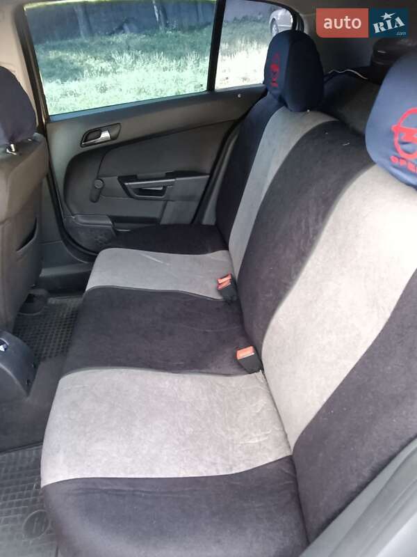 Хэтчбек Opel Astra 2008 в Покровске фото 8 Хэтчбек Opel Astra 2008 в Покровске