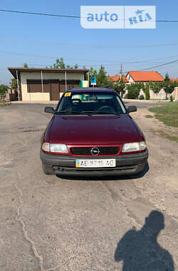 Универсал Opel Astra 1995 в Кривом Роге