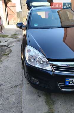 Универсал Opel Astra 2010 в Ровно