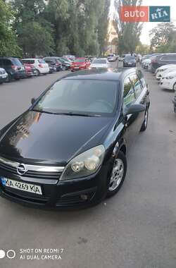 Универсал Opel Astra 2005 в 