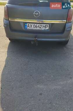 Універсал Opel Astra 2005 в Харкові