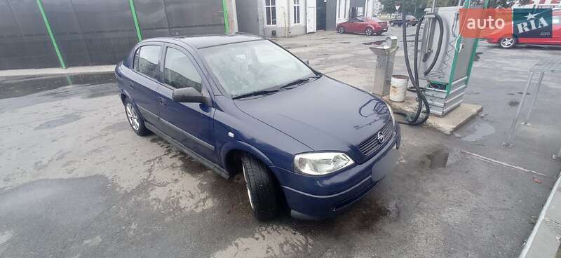 Opel Astra 2005