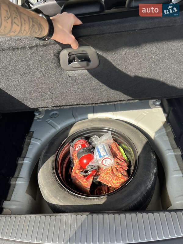 Универсал Opel Astra 2013 в Дрогобыче