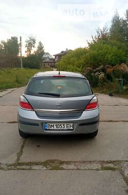 Хэтчбек Opel Astra 2004 в 
