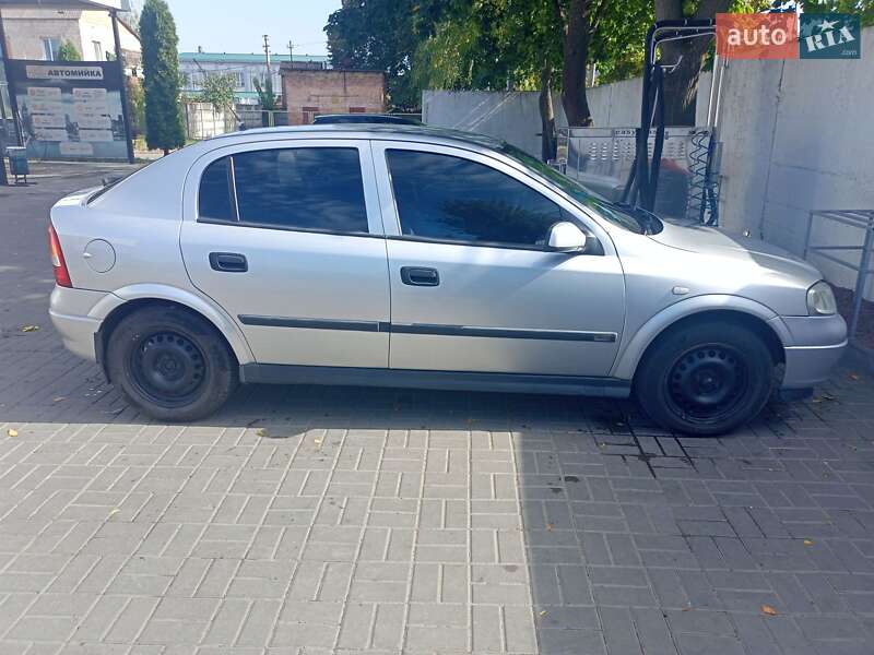 Хетчбек Opel Astra 2001 в Здолбуніві