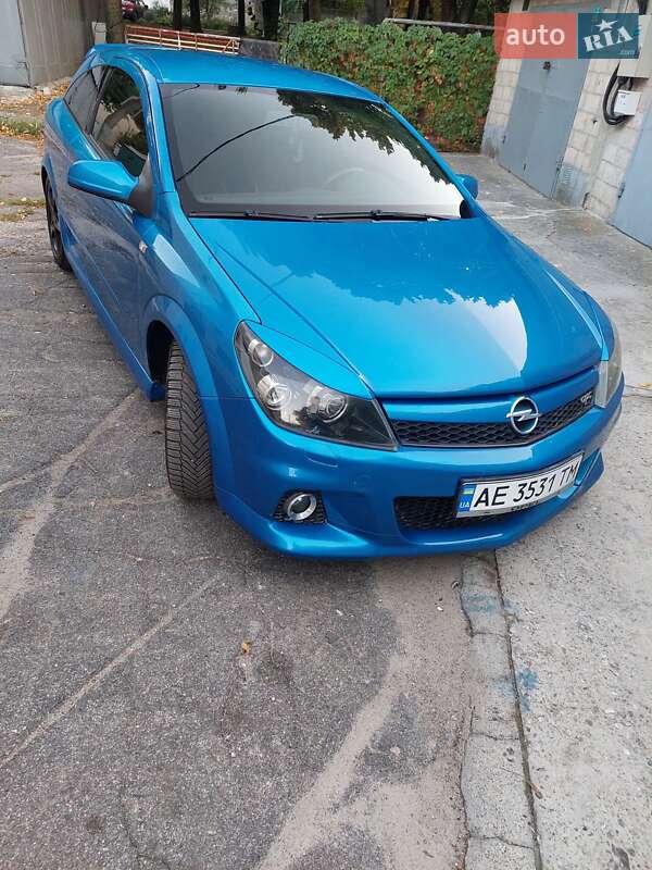 Хетчбек Opel Astra 2006 в Дніпрі