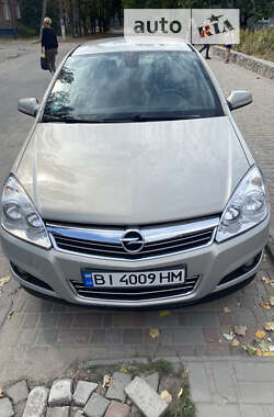 Хэтчбек Opel Astra 2008 в Кременчуге