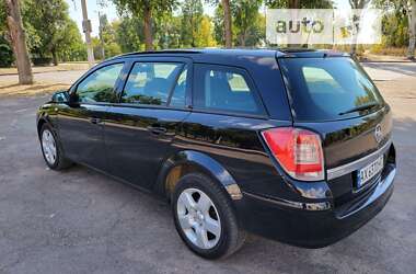 Универсал Opel Astra 2011 в 