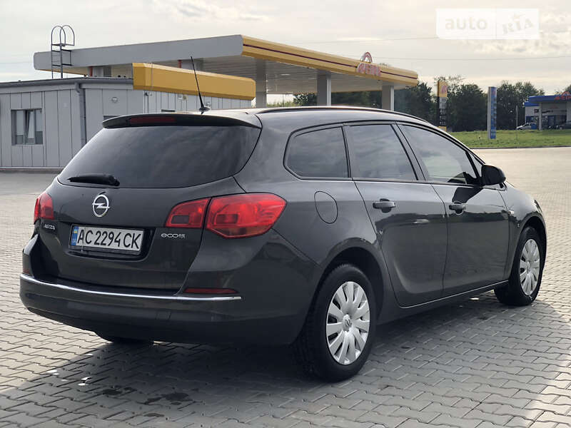 Универсал Opel Astra 2015 в Горохове