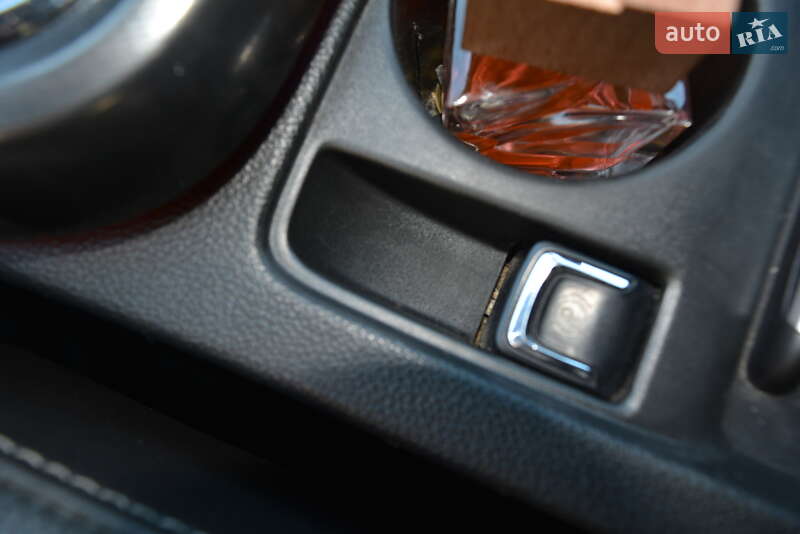 Универсал Opel Astra 2012 в Новоднестровске