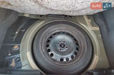 Хэтчбек Opel Astra 2006 в 