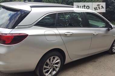 Универсал Opel Astra 2018 в 