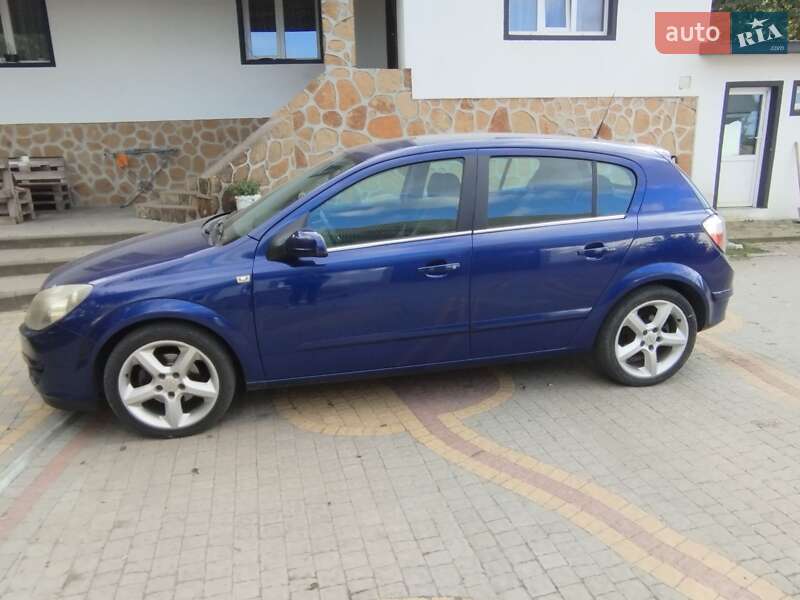 Хетчбек Opel Astra 2004 в Шумську