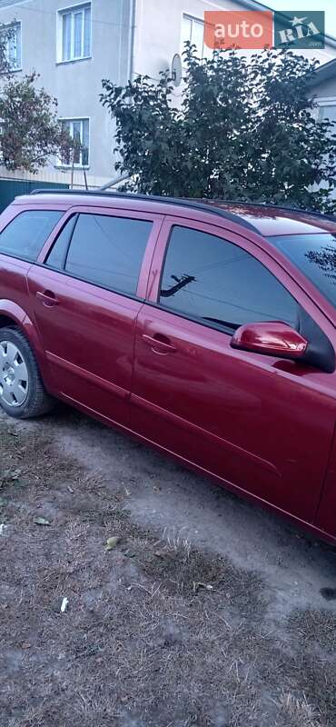Універсал Opel Astra 2006 в Волочиську