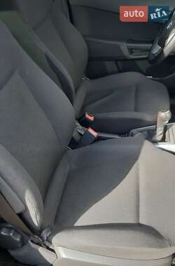 Хэтчбек Opel Astra 2009 в Днепре