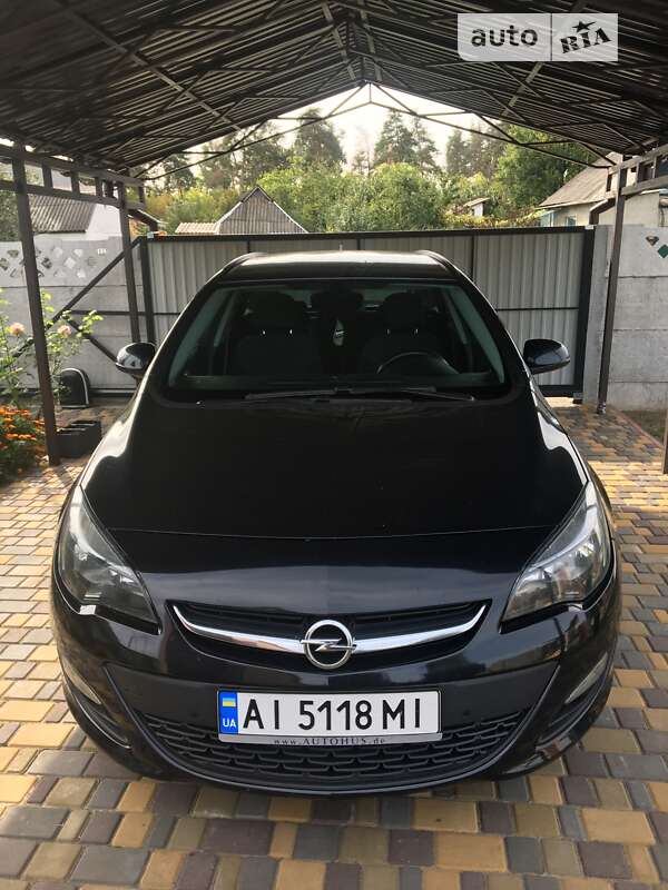 Универсал Opel Astra 2015 в Борисполе