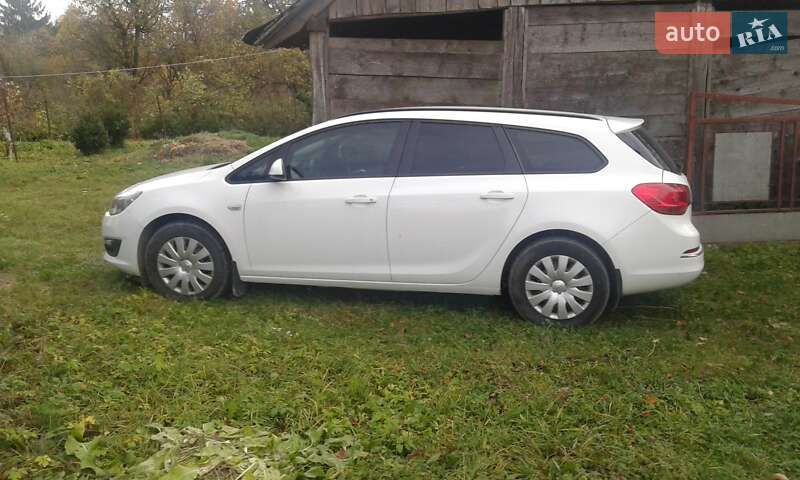 Opel Astra 2014