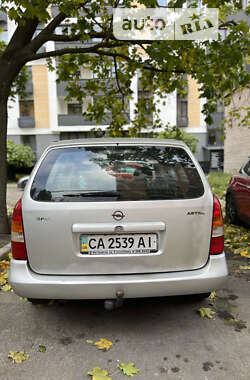 Универсал Opel Astra 2004 в Киеве