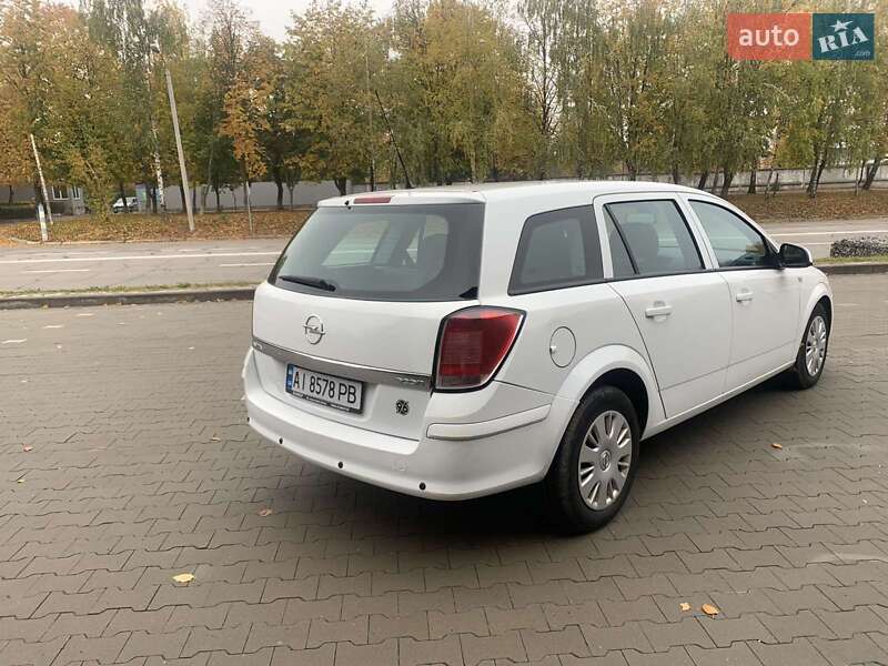 Универсал Opel Astra 2009 в Белой Церкви