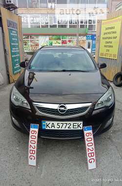 Универсал Opel Astra 2012 в Киеве