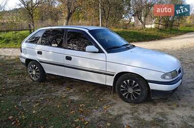 Универсал Opel Astra 1995 в Самборе