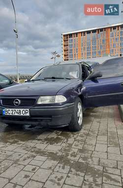 Универсал Opel Astra 1995 в Ивано-Франковске