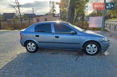 Хэтчбек Opel Astra 2003 в Виннице