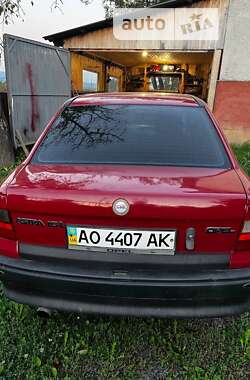 Седан Opel Astra 1993 в Перечине