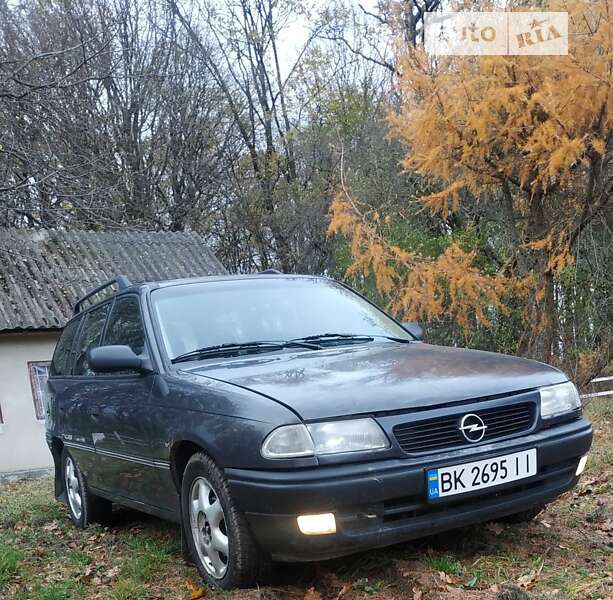Универсал Opel Astra 1996 в Тернополе
