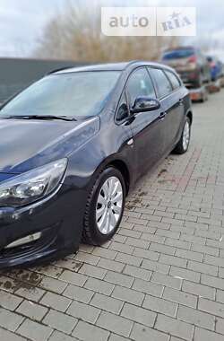 Универсал Opel Astra 2014 в Радивилове