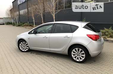 Универсал Opel Astra 2012 в Белой Церкви