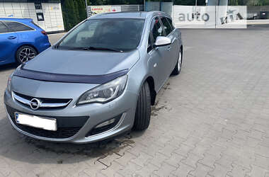 Универсал Opel Astra 2012 в Надворной