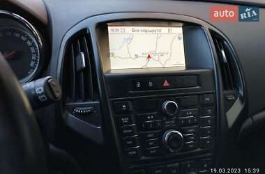 Універсал Opel Astra 2013 в Івано-Франківську