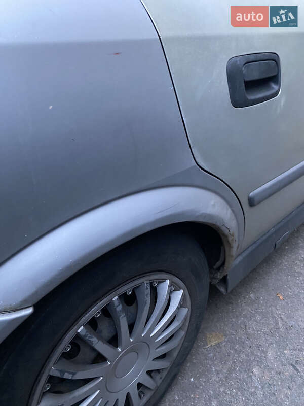 Хэтчбек Opel Astra 2001 в Киеве