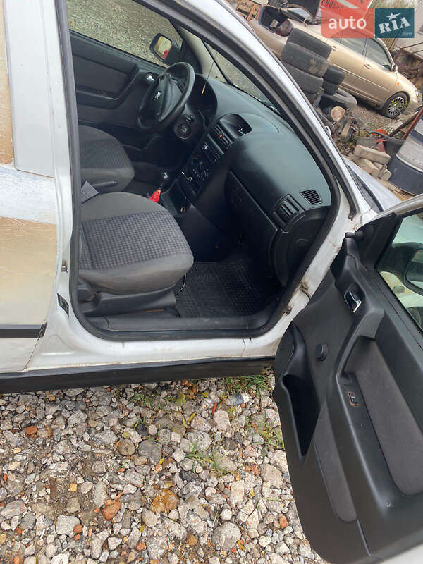 Универсал Opel Astra 2003 в Одессе