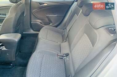 Универсал Opel Astra 2016 в 