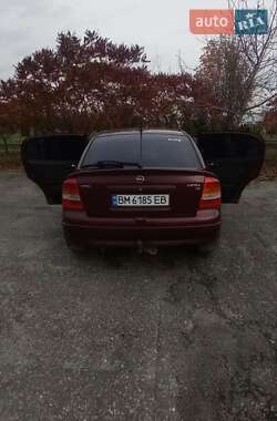 Хэтчбек Opel Astra 2003 в 