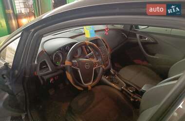 Универсал Opel Astra 2014 в 