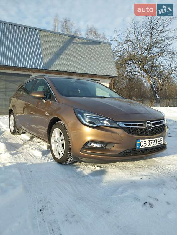 Универсал Opel Astra 2016 в Талалаевке