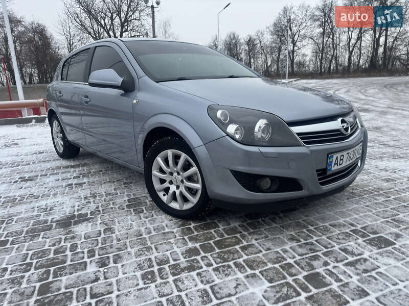 Хэтчбек Opel Astra 2009 в Тульчине фото 2 Хэтчбек Opel Astra 2009 в Тульчине